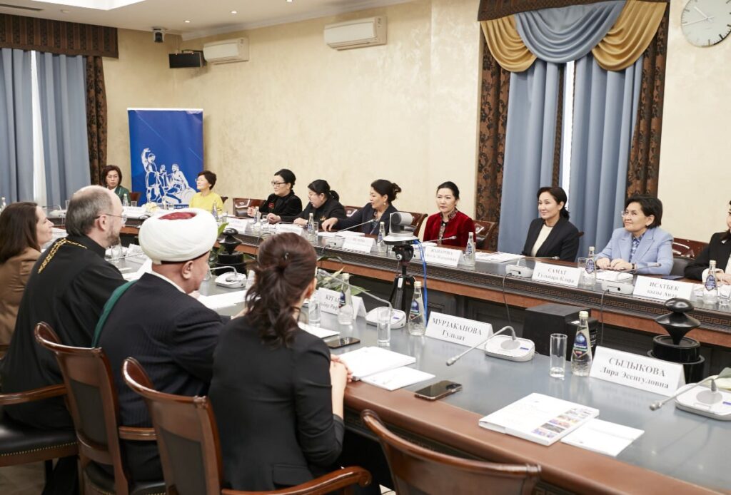 Государственные деятели Кыргызстана ознакомились с работой Фонда «Круг добра»
